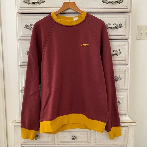Levi’s Burgundy Colorblock Sweatshirt - Picture 1 of 5